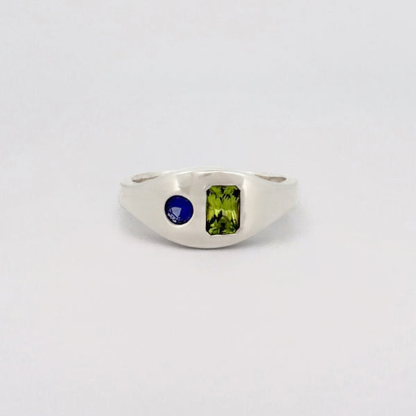 MILO signet ring in Argentium silver, set with a Ceylon sapphire and Pakistani peridot. Handmade in Melbourne by AGOVIA.