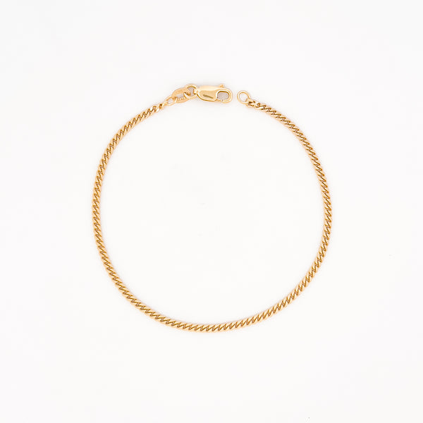 ENA XL curb chain bracelet in solid 9ct yellow gold. Italian-made, finished in Melbourne by AGOVIA.