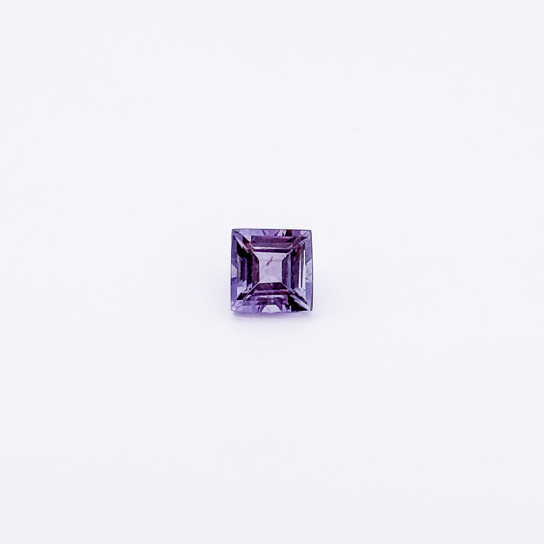 Tanzanite (6.5x6.4, carre)