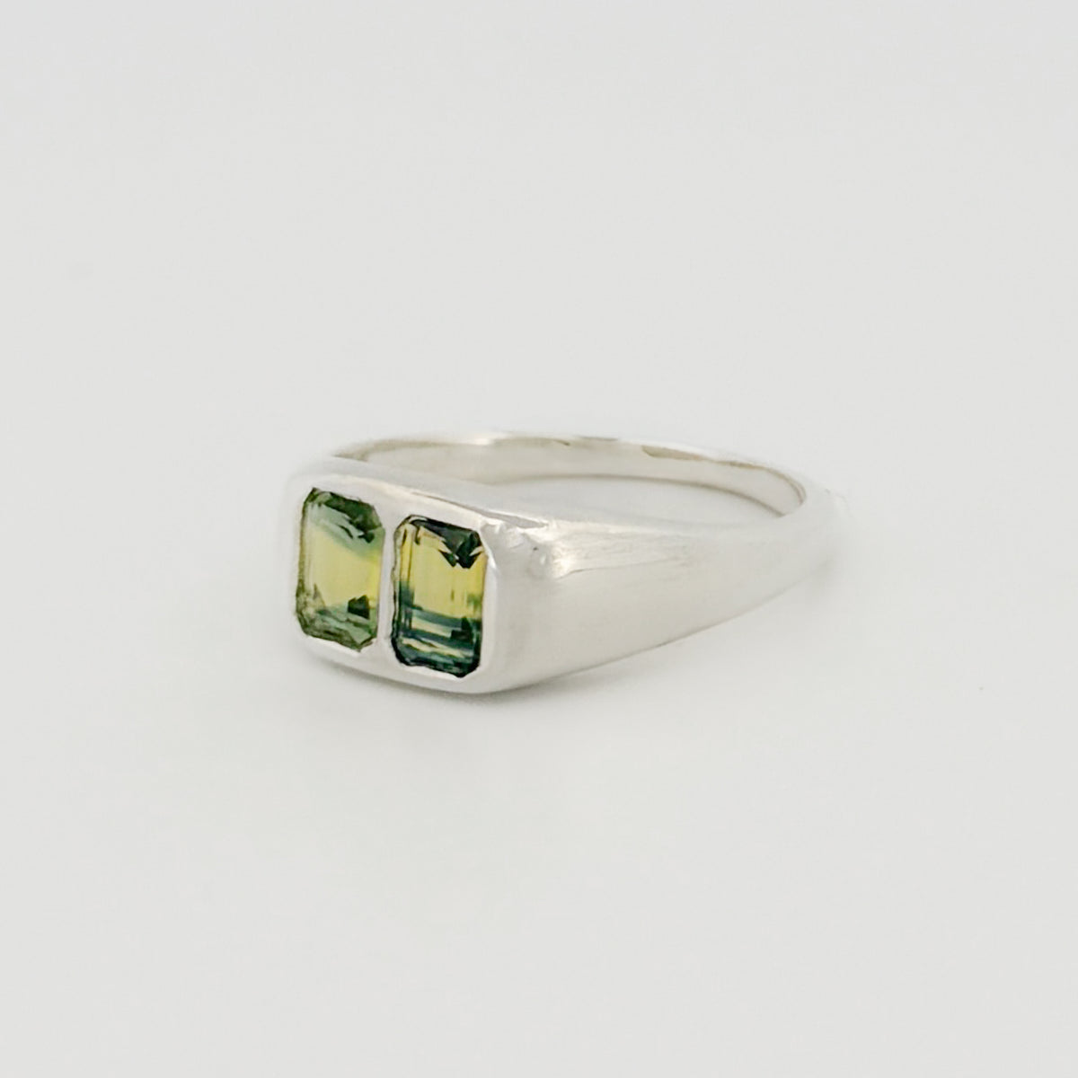 BACCHANAL signet ring in sterling silver, set with a Madagascan parti sapphire. Handmade in Melbourne by AGOVIA.