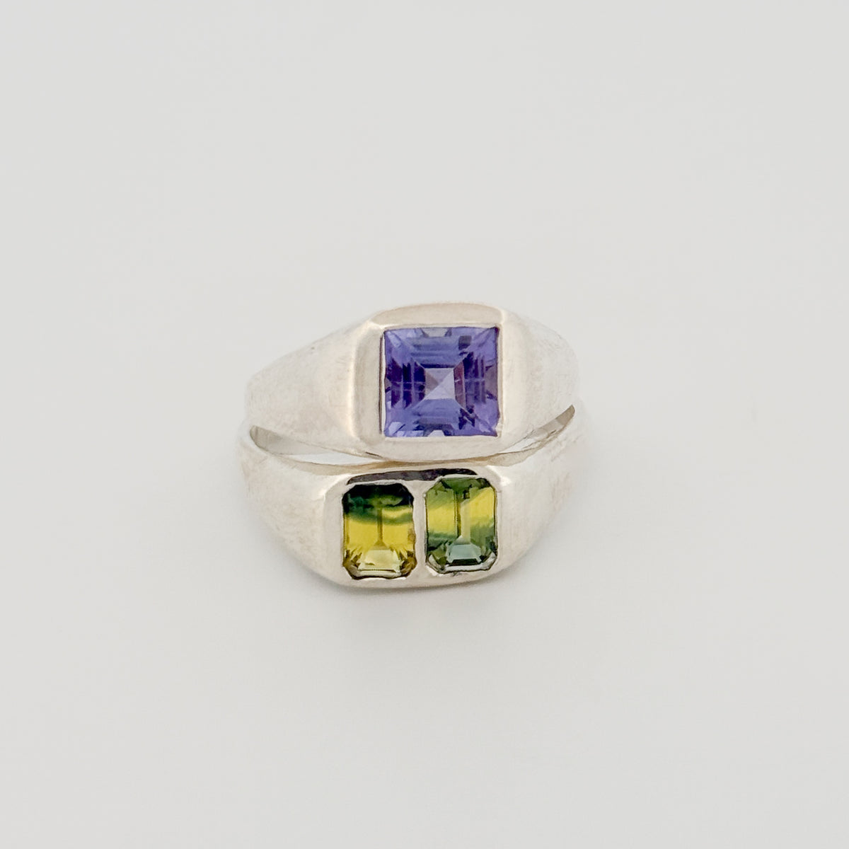 BACCHANAL signet ring in sterling silver, set with a Madagascan parti sapphire. Handmade in Melbourne by AGOVIA.