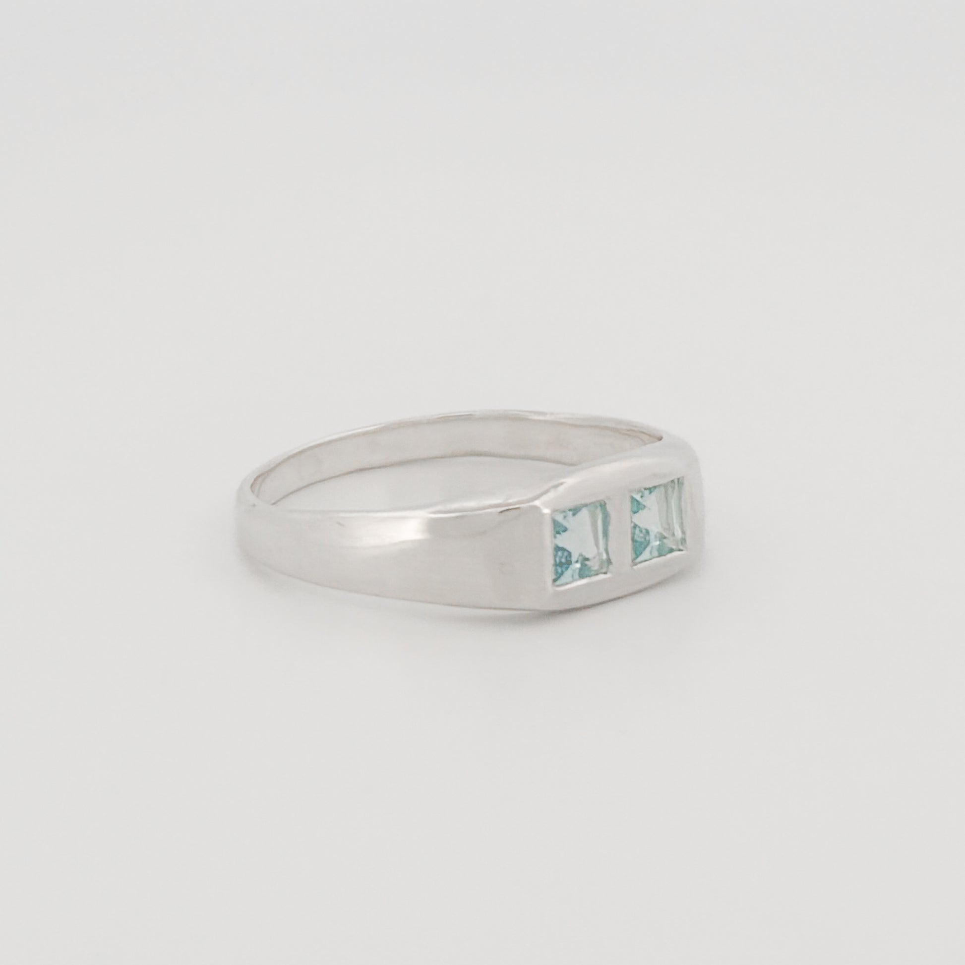 LIORA Ring