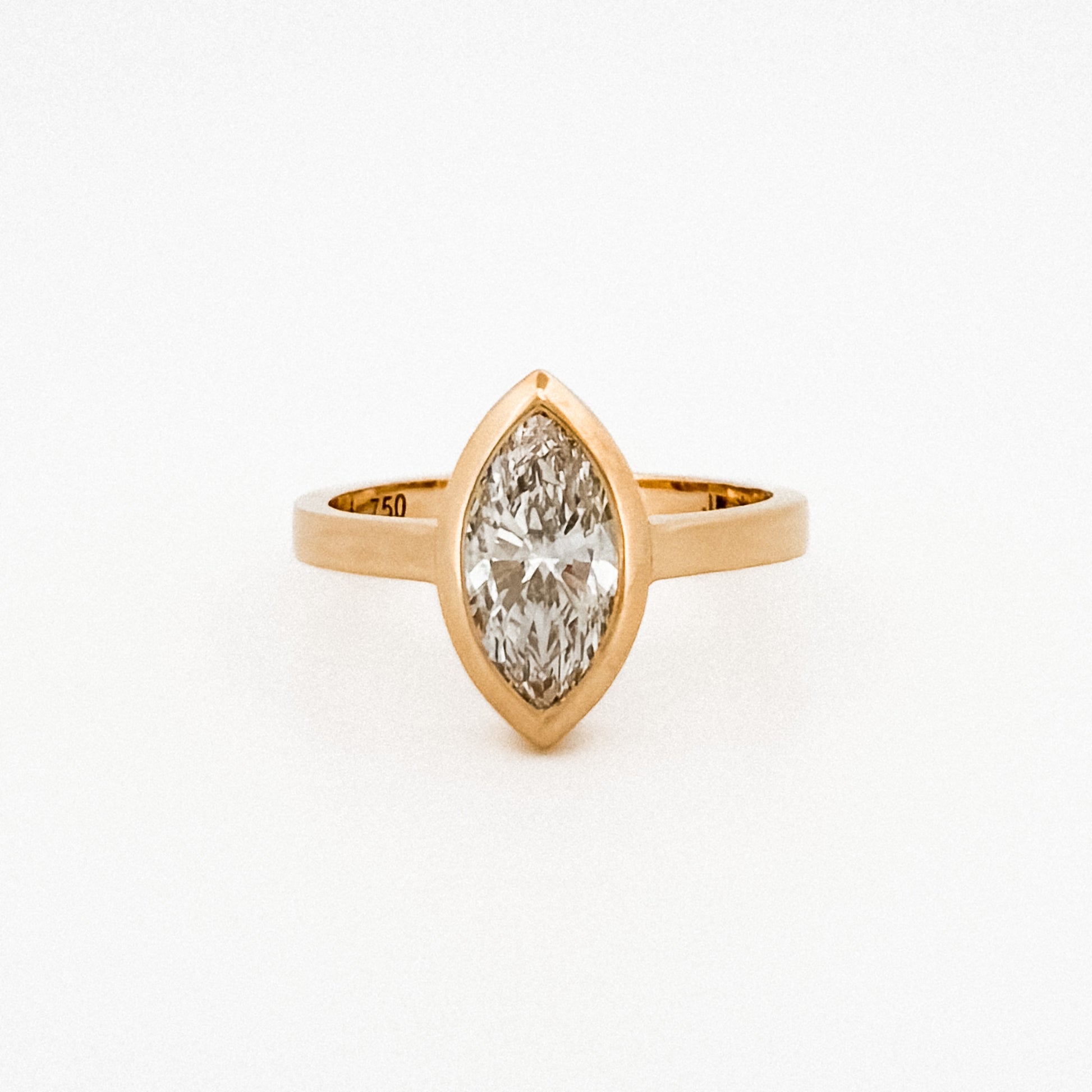 MARQUISE Solitaire Engagement Ring