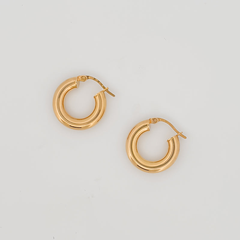 SOCA Hoops in solid 9ct or 18ct yellow gold, geometric rattan-inspired design. AGOVIA fine jewellery.