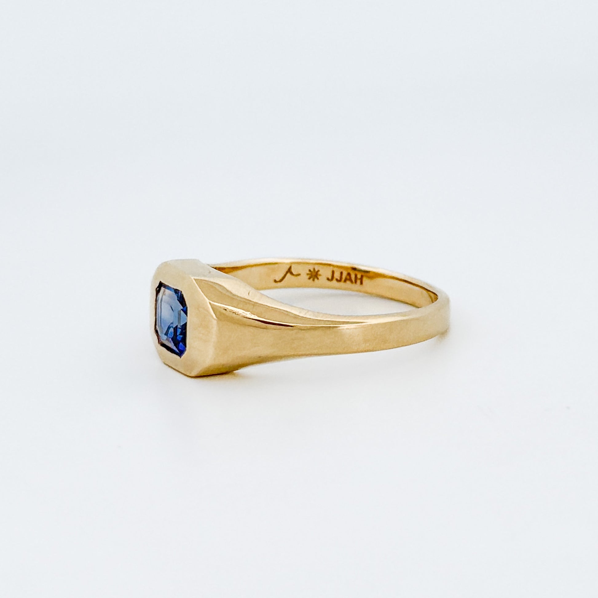 BACCHUS Ring