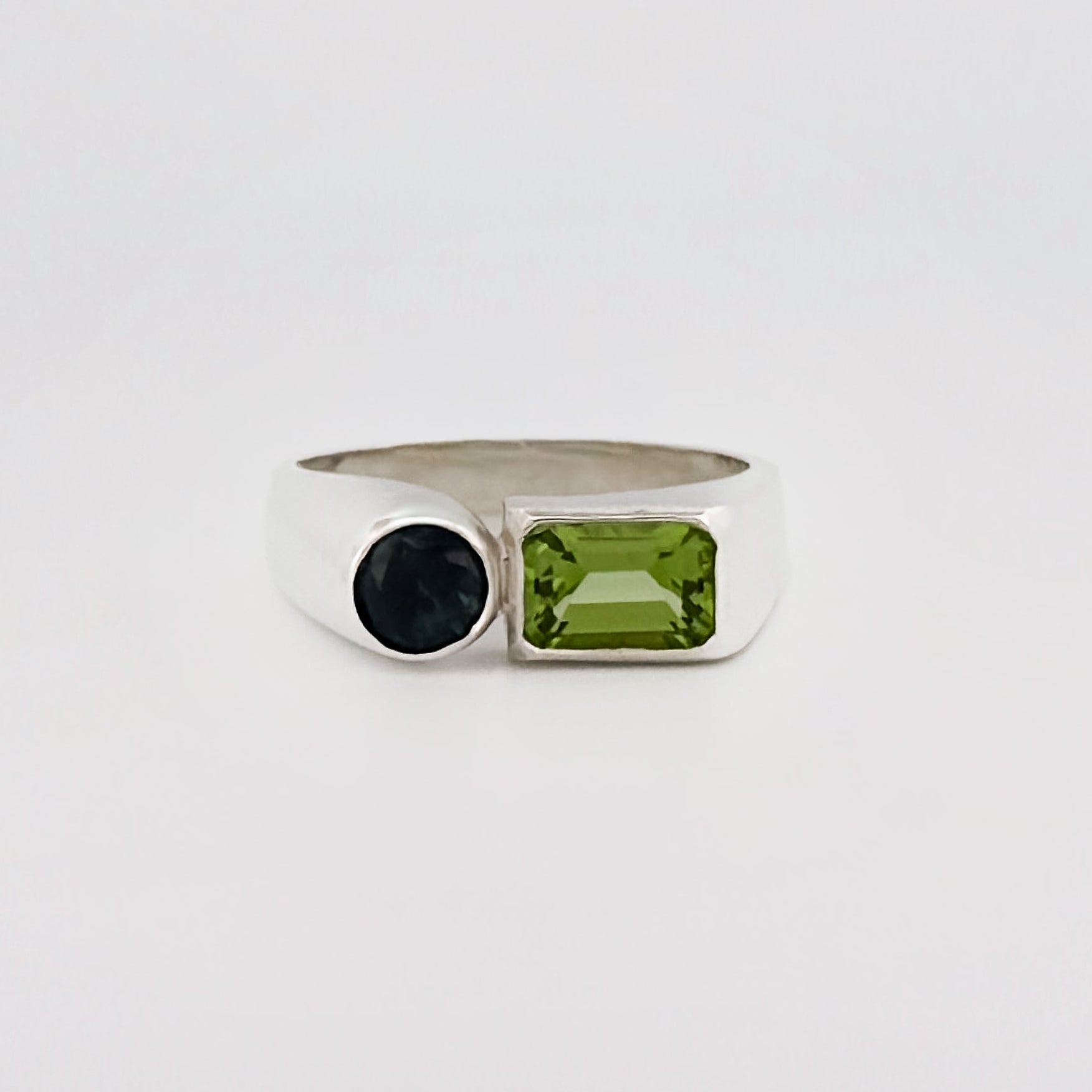 ARANSO III Ring