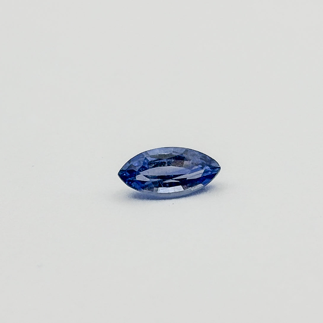 Ceylon Sapphire (8x4, marquise cut)