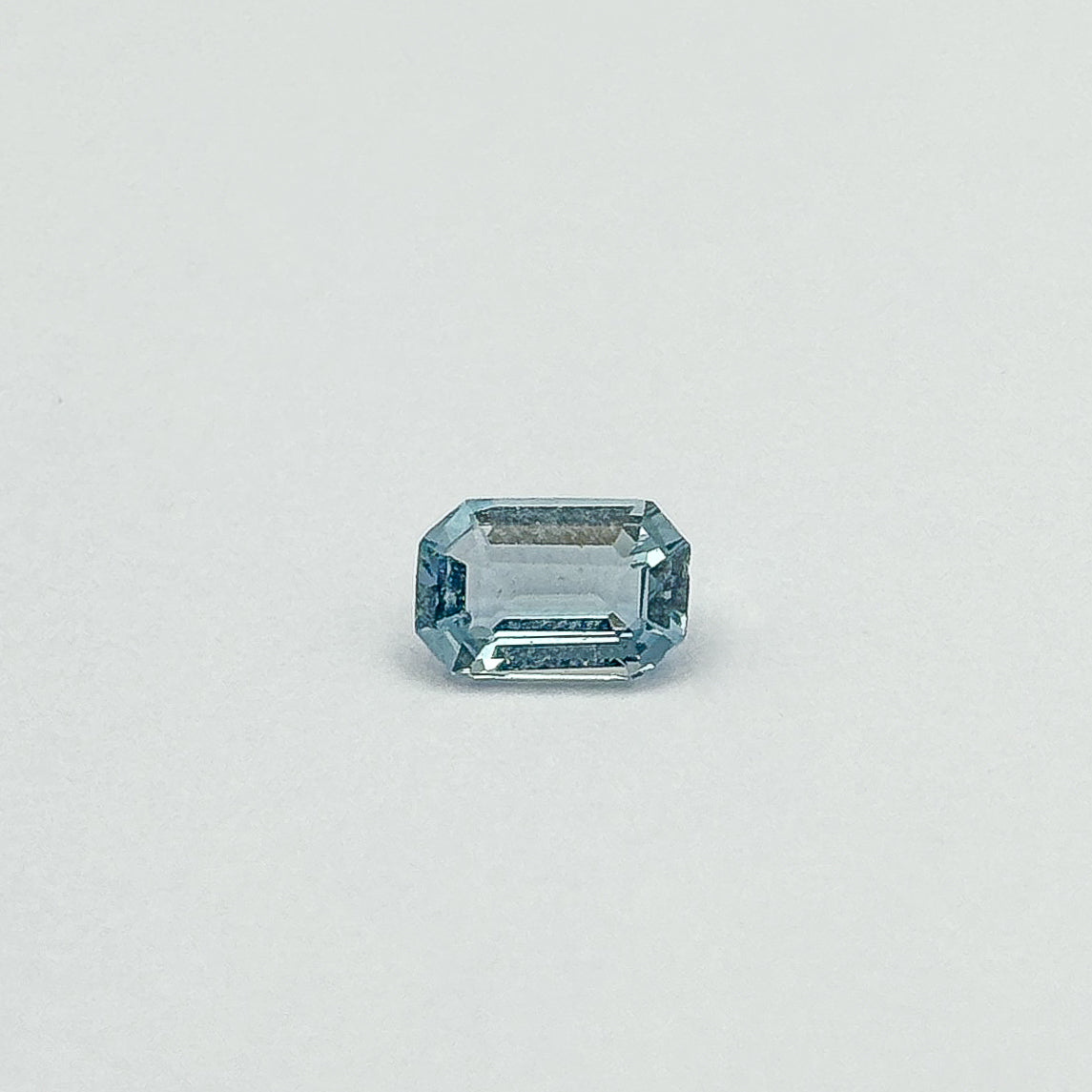 Aquamarine (emerald cut, 6x4mm)