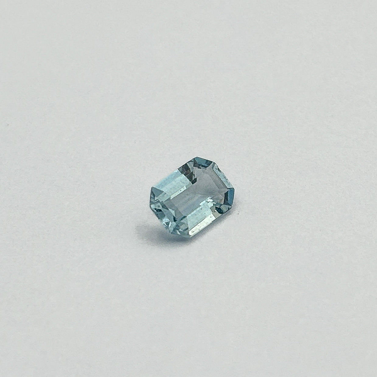 Aquamarine (emerald cut, 6x4mm)