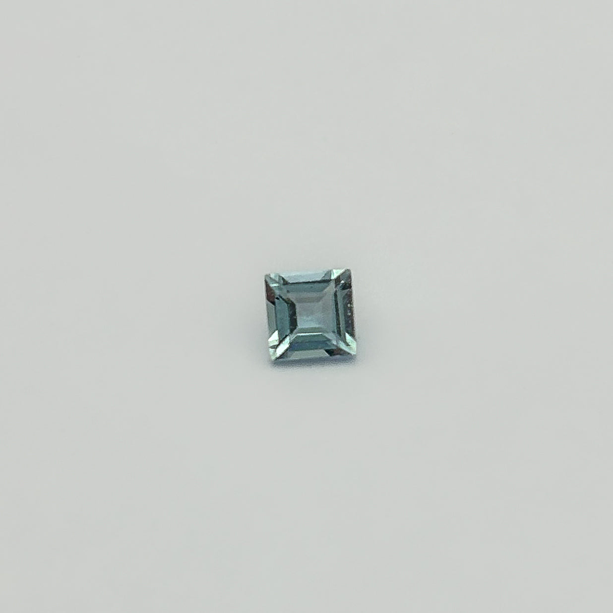 Aquamarine (carre cut, 4mm)