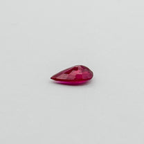 Ruby (pear cut, 6x4mm)