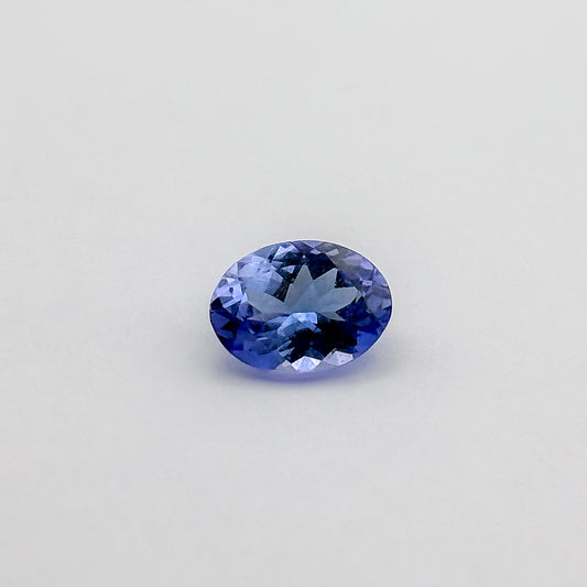 Tanzanite (oval cut, 8.3x6.3mm)