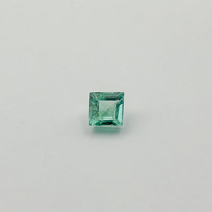 Emerald (carre cut, 3.25mm)