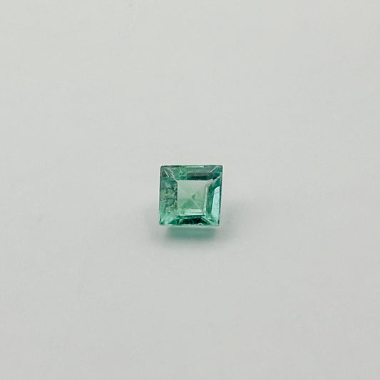 Emerald (carre cut, 3.25mm)