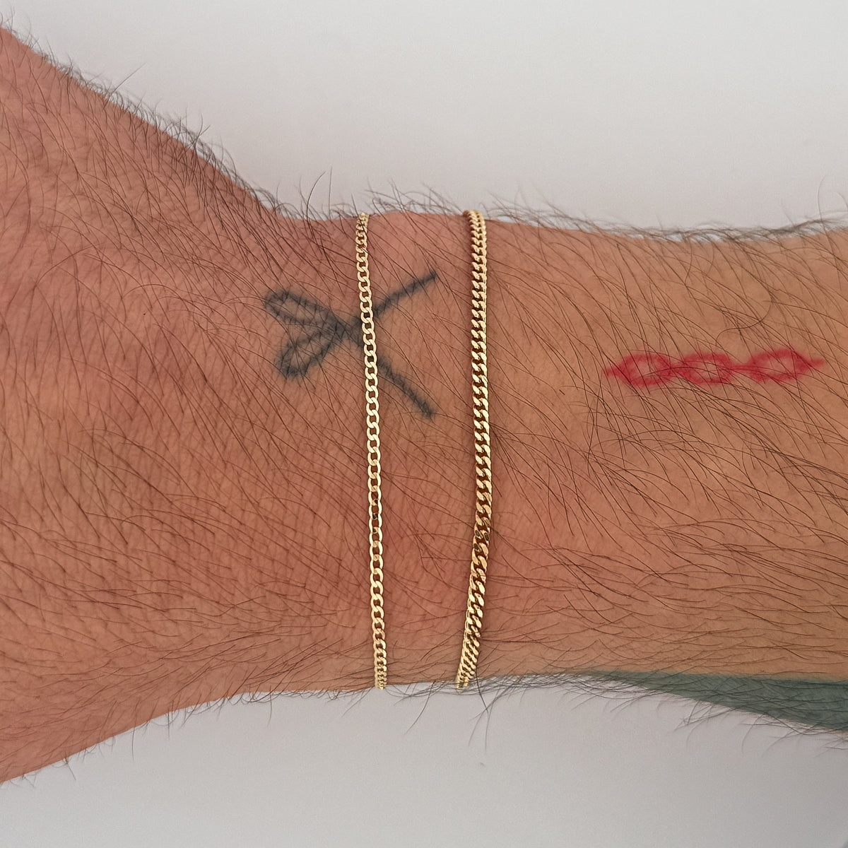 ENA XL curb chain bracelet in solid 9ct yellow gold. Italian-made, finished in Melbourne by AGOVIA.