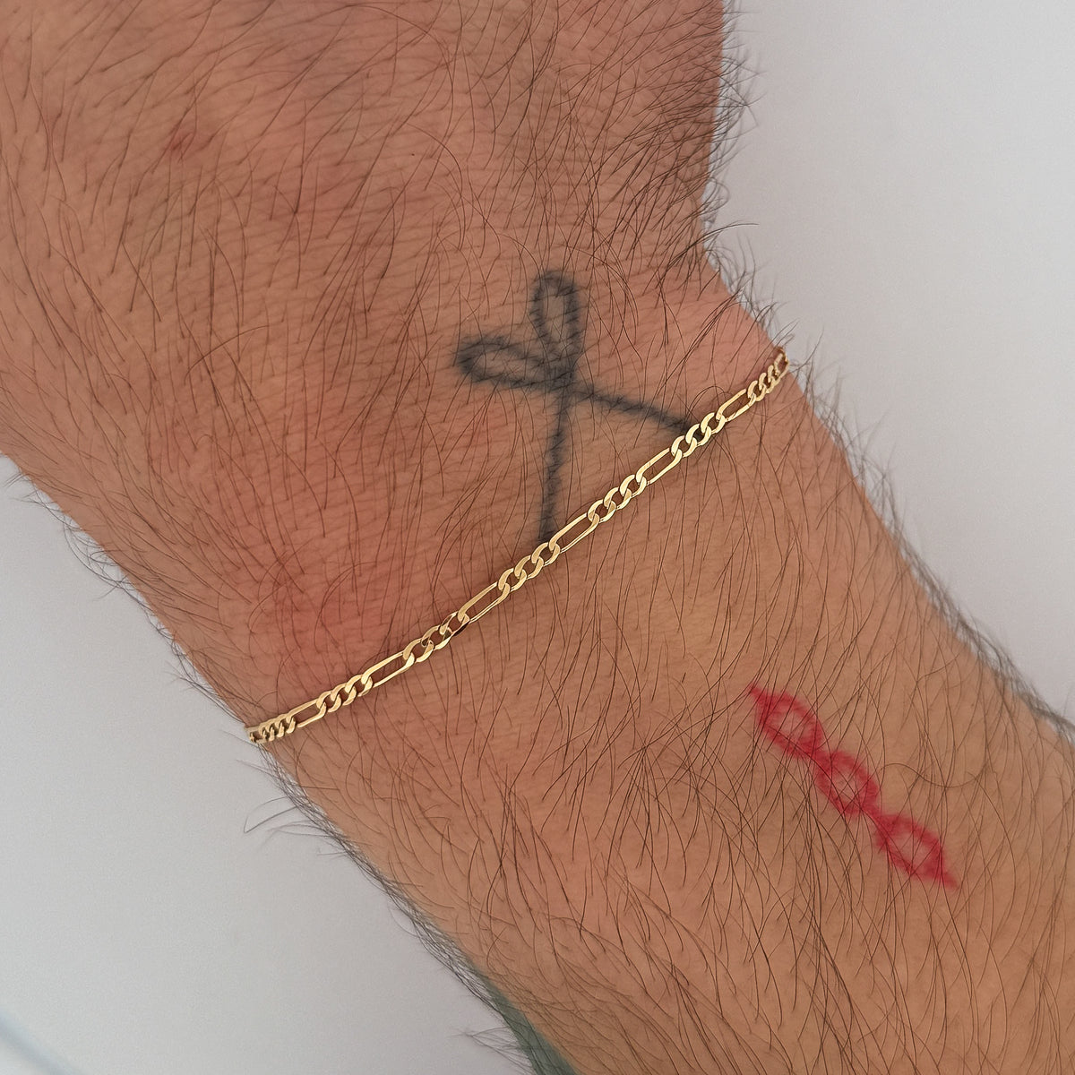 DIDI figaro bracelet in solid 9ct yellow gold. Italian-made, finished in Melbourne by AGOVIA.