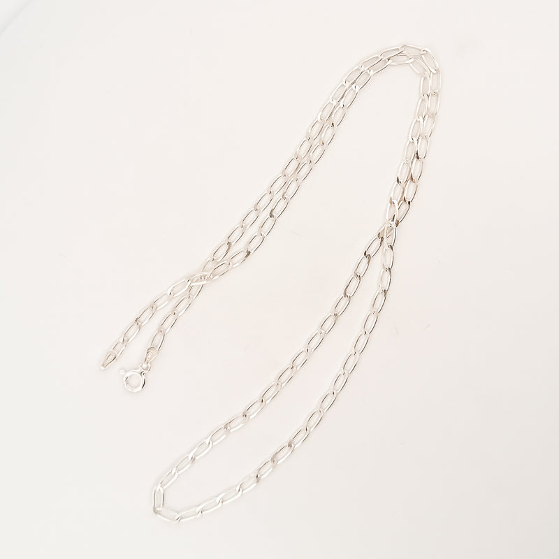 ARLO Neck Chain, a diamond-cut curb chain in sterling silver. Handmade in Melbourne by AGOVIA.