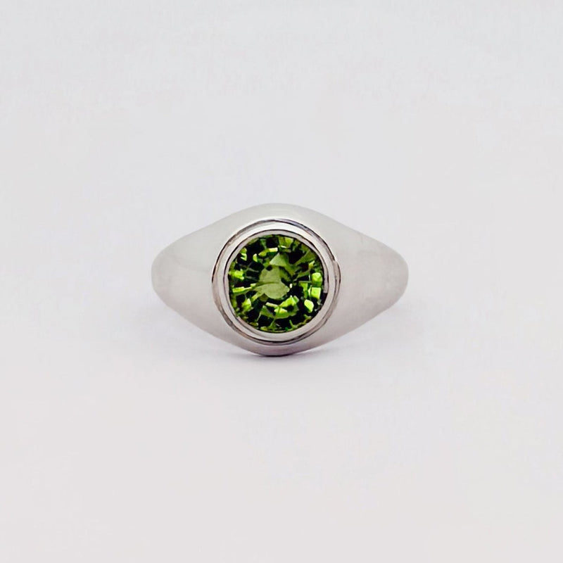 VARO Ring in sterling silver, set with a round-cut peridot solitaire. Handmade in Melbourne by AGOVIA.