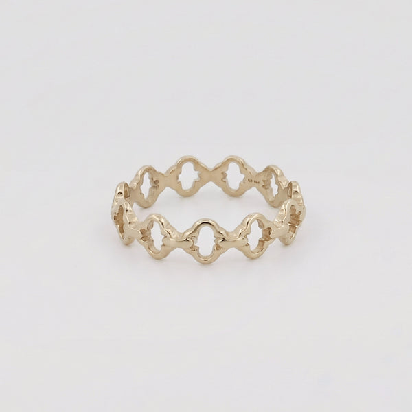 FLEURON Ring in 9ct yellow gold, front view. Made in Melbourne by AGOVIA.