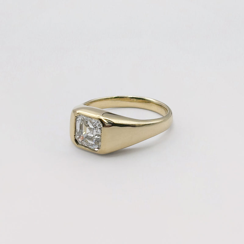ADONIS Ring in 9ct yellow gold, set with a 2ct lab-grown diamond. Handmade in Melbourne by AGOVIA.