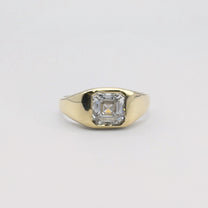 Agovia Gold Diamond ADONIS Signet Ring 02 Angle